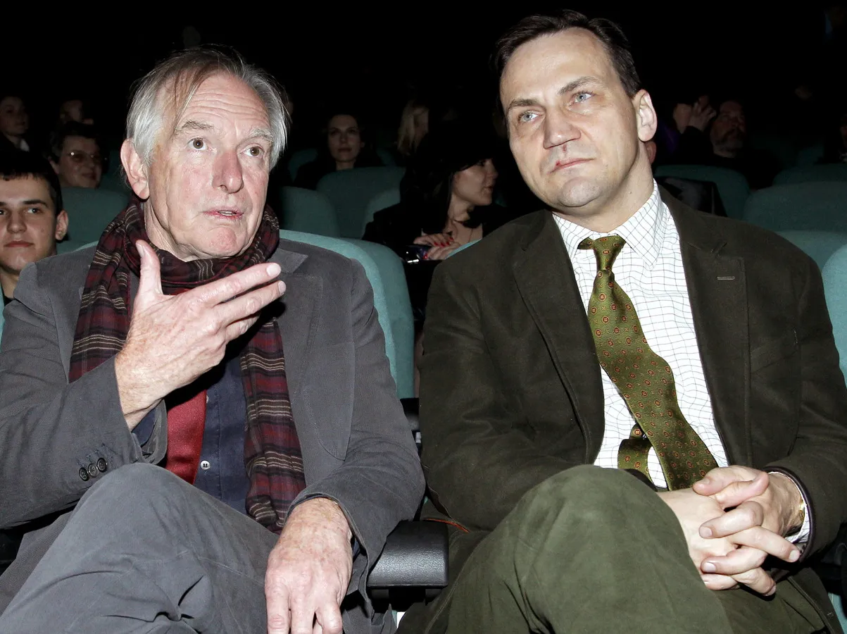 1988981-peter-weir-i-radoslaw-sikorski.jpg