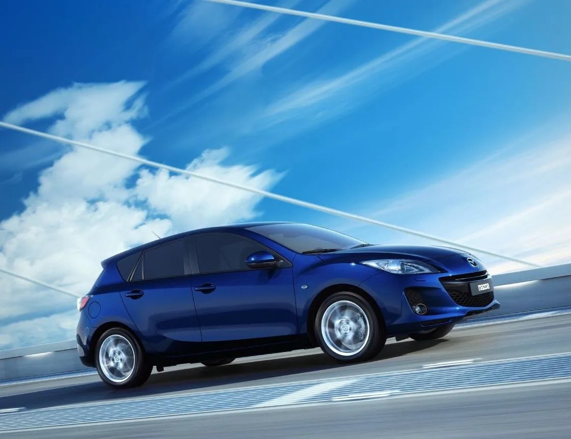 2569685-mazda3-fl-2011-driving-01-jpg72.jpg
