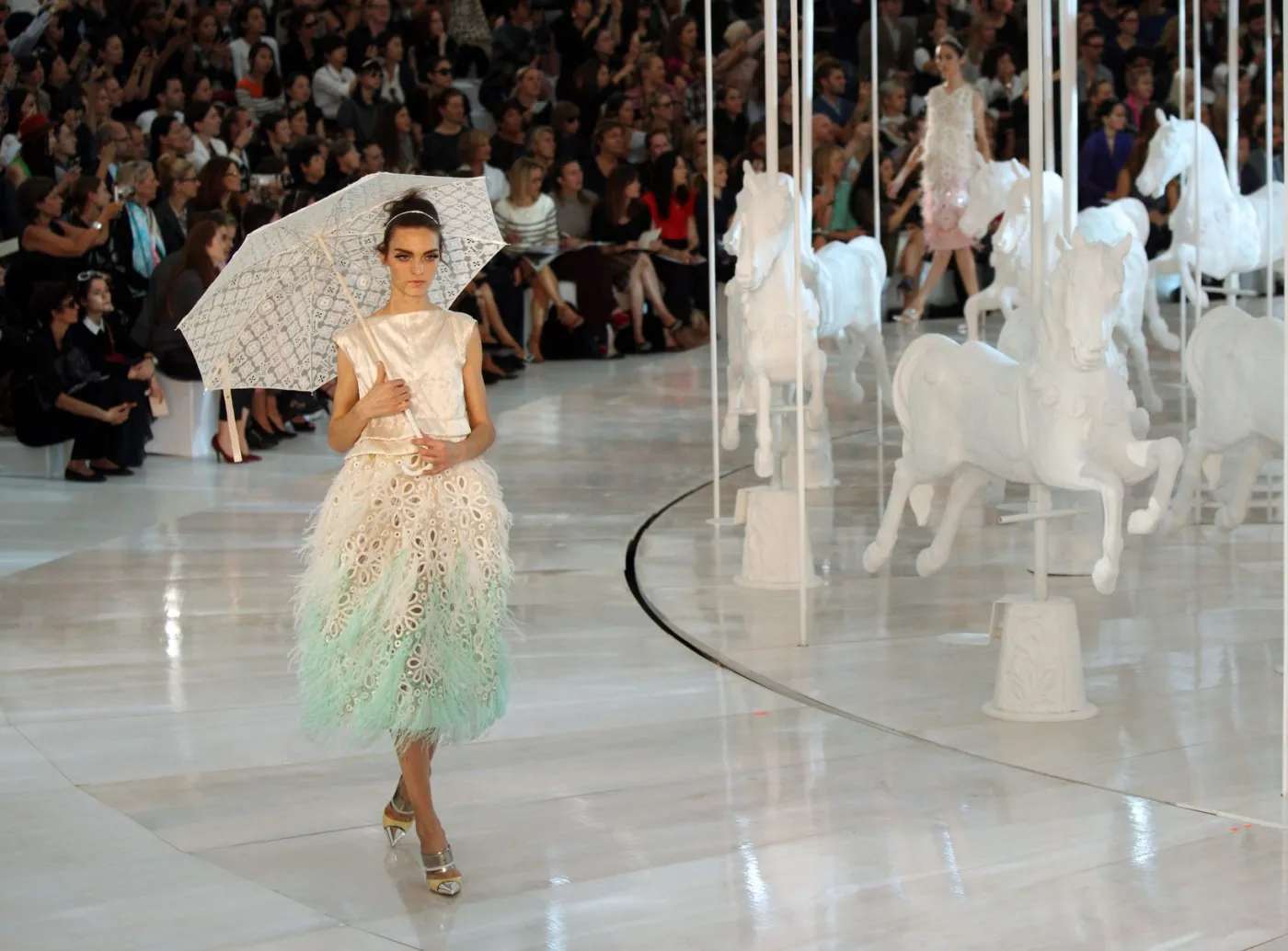 2574103-pokaz-kolekcji-louis-vuitton-na.jpg
