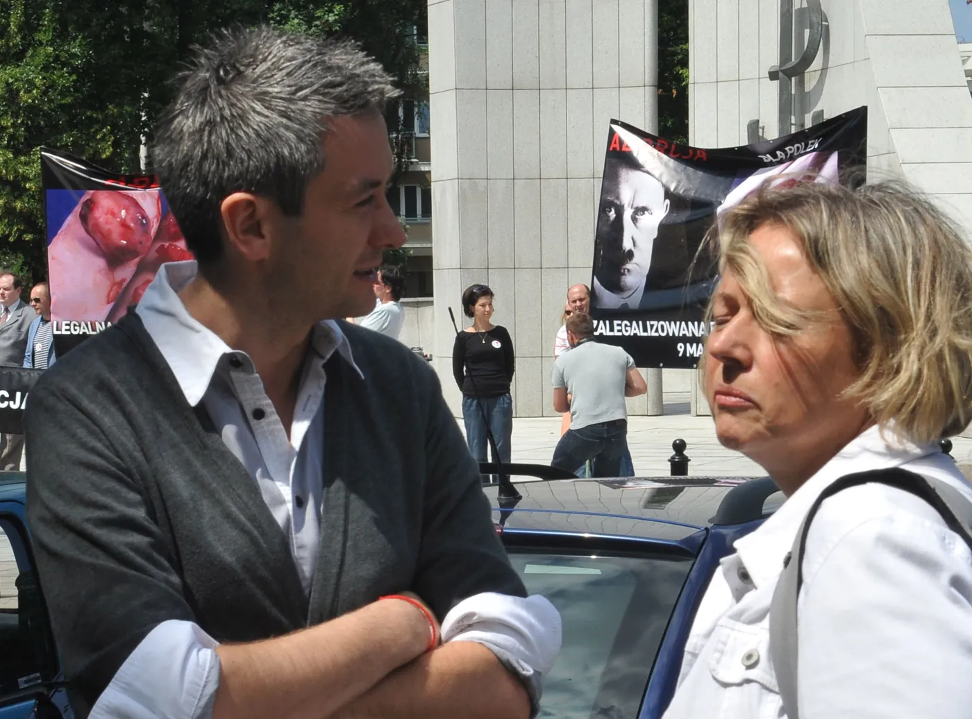 PiS domaga się odwołania Biedronia, bo pali trawkę