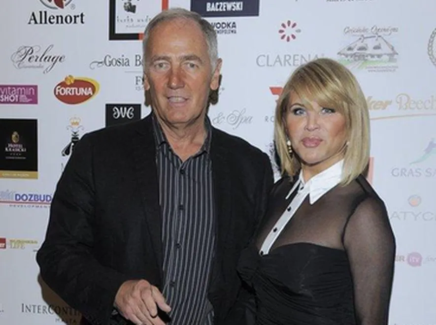 Żona gwiazdora niczym "króliczek Playboya"