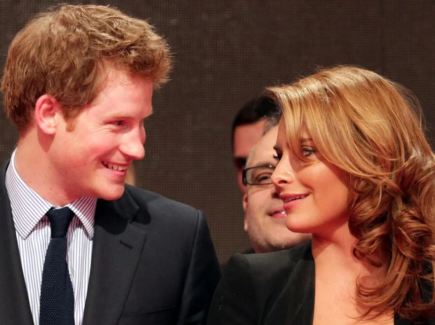 Była dziewczyna księcia Harry'ego robi karierę modelki