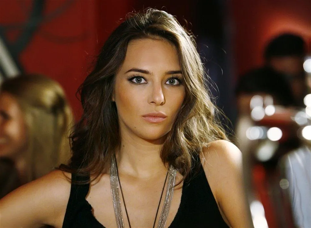 Anna Czartoryska nie myśli na razie o stabilizacji. "Nie mogę dokładać polan do domowego ogniska"