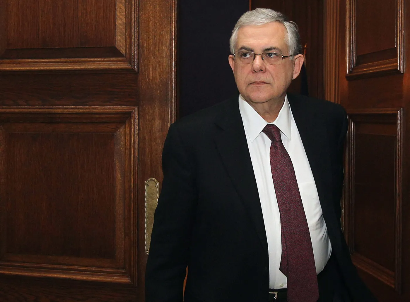 lukas papademos grecja premier