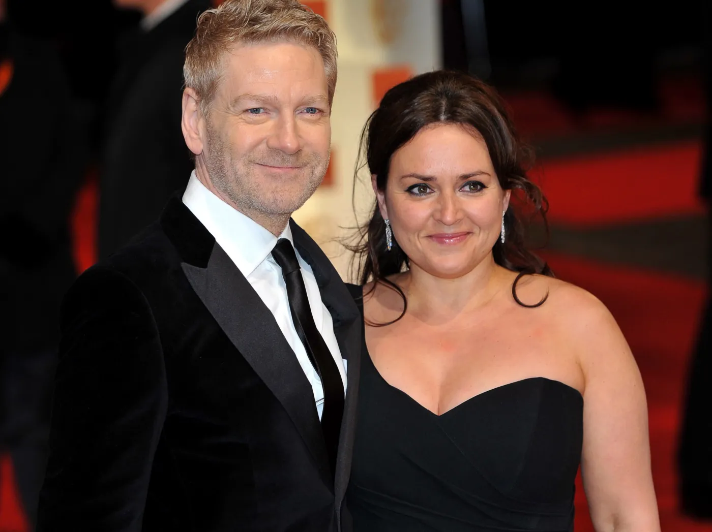 3087413-kenneth-branagh-z-zona-lindsay.jpg