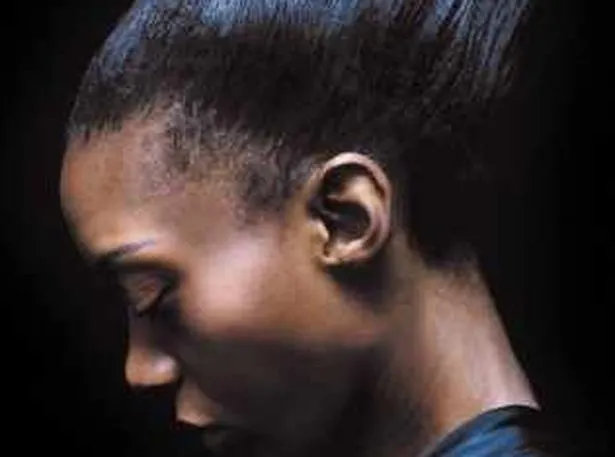 Okładka książki "Huragan" Laurenta Gaude