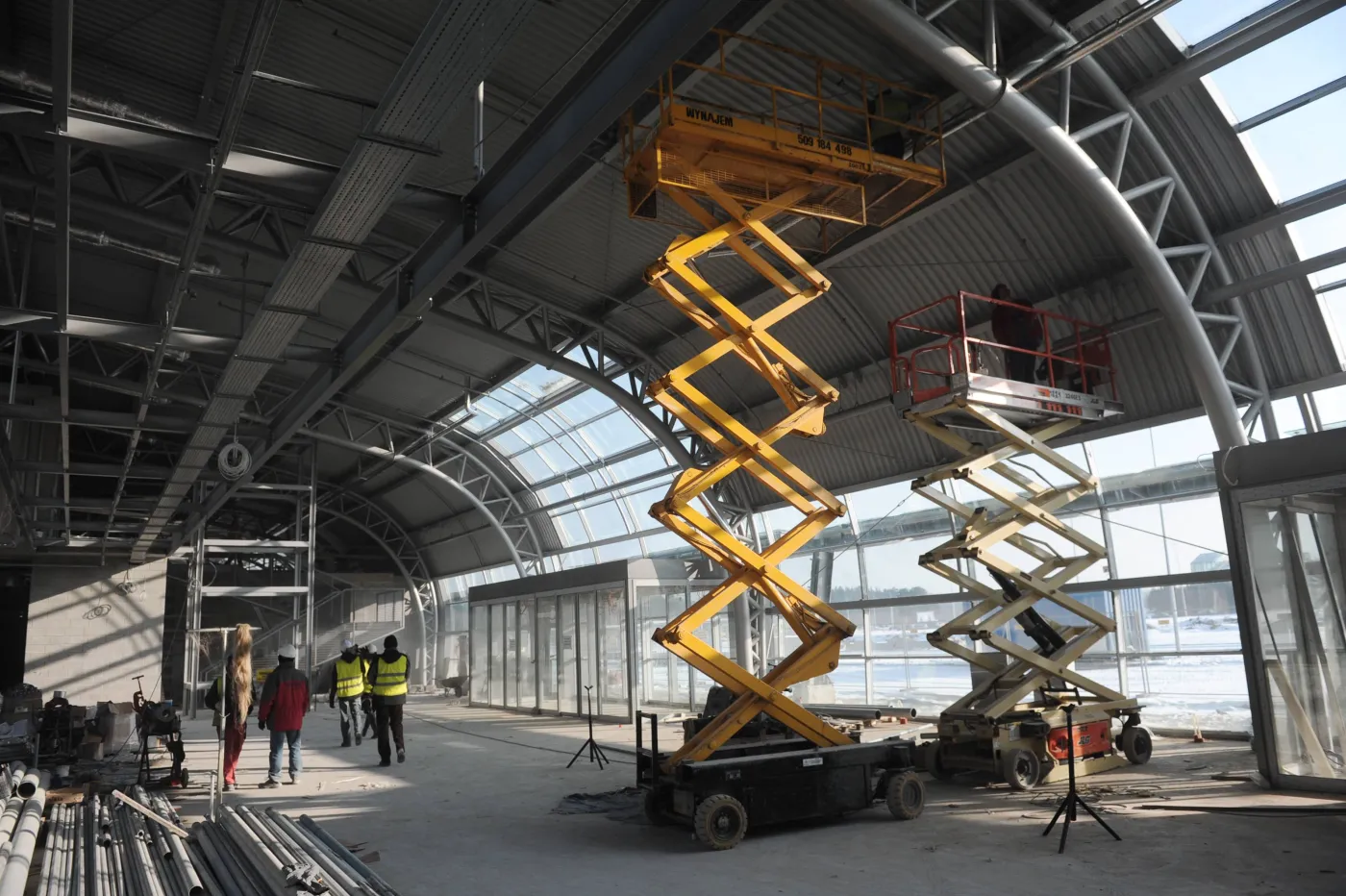 Lotnisko w Modlinie będzie dwa razy tańsze niż Okęcie