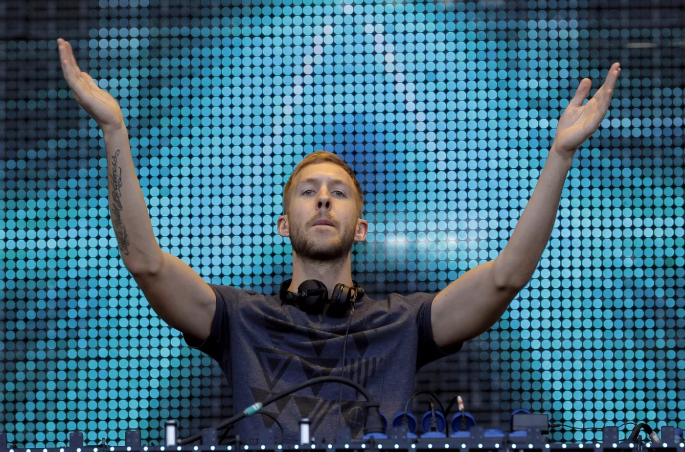 3746857-calvin-harris-na-rock-in-rio-w.jpg