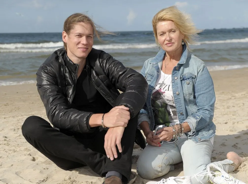 Ewa Kasprzyk dementuje plotki o romansie z młodszym mężczyzną