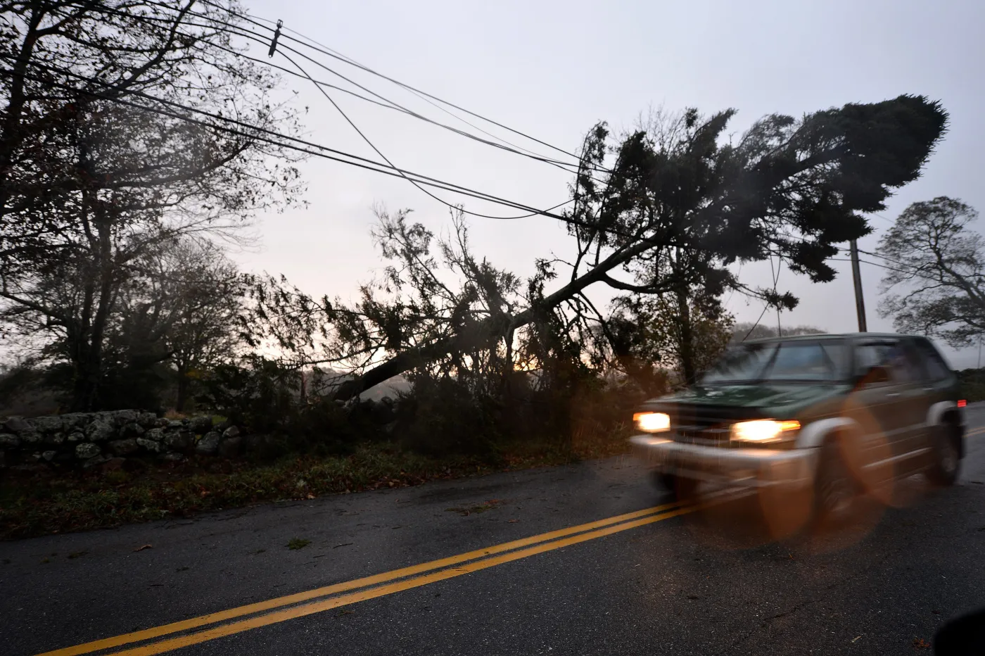 Sandy toruje drogę do Białego Domu. Zakłócenia kampanii w USA