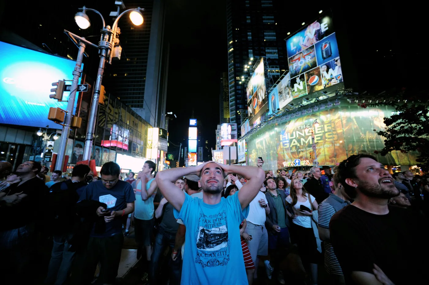 3865285-radosc-na-times-square-w-nowym.jpg