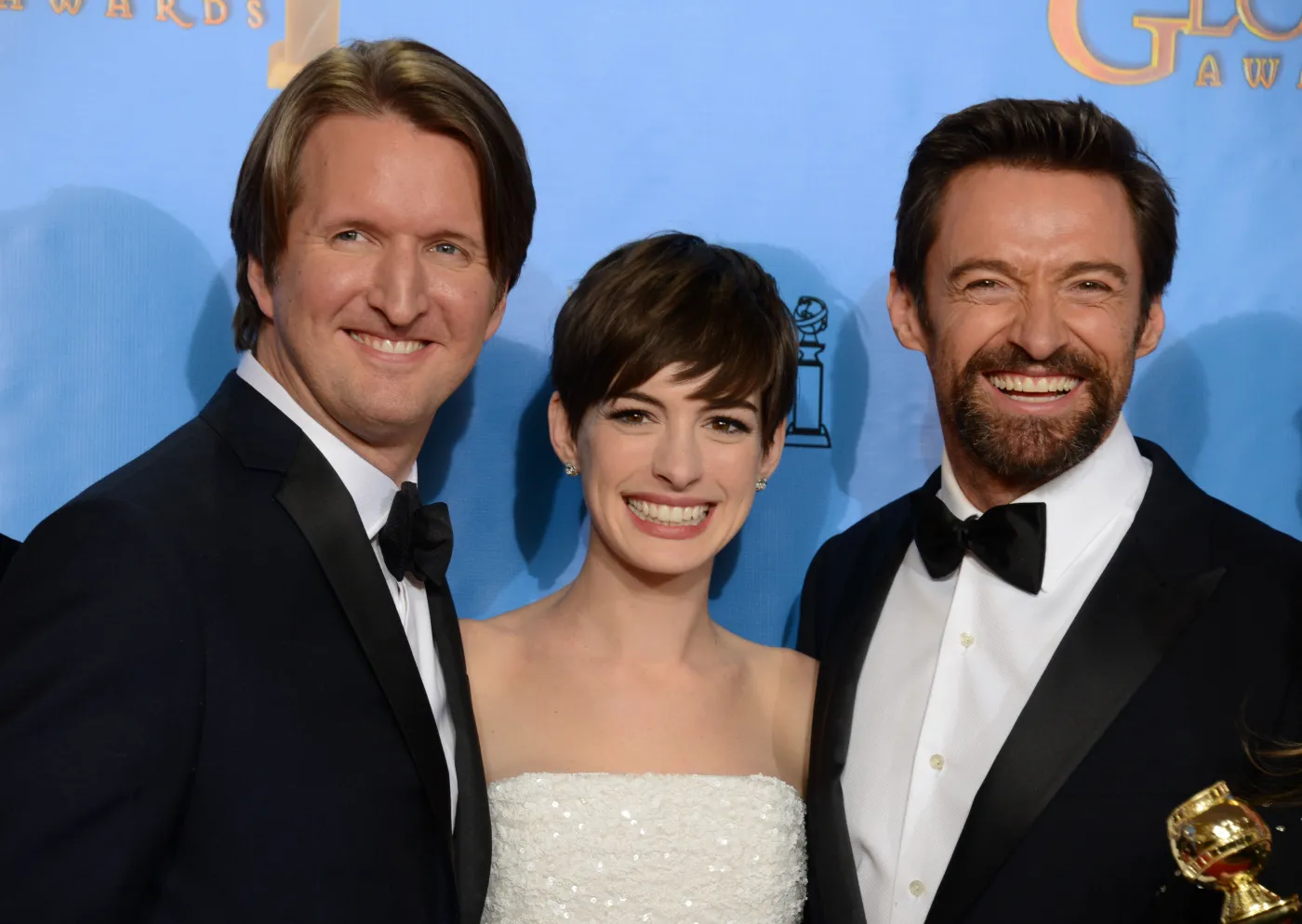 4511275-tom-hooper-anne-hathaway-i-hugh.jpg