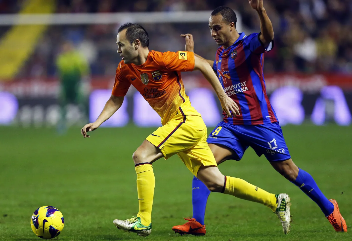 Andres Iniesta i Nabil El Zhar