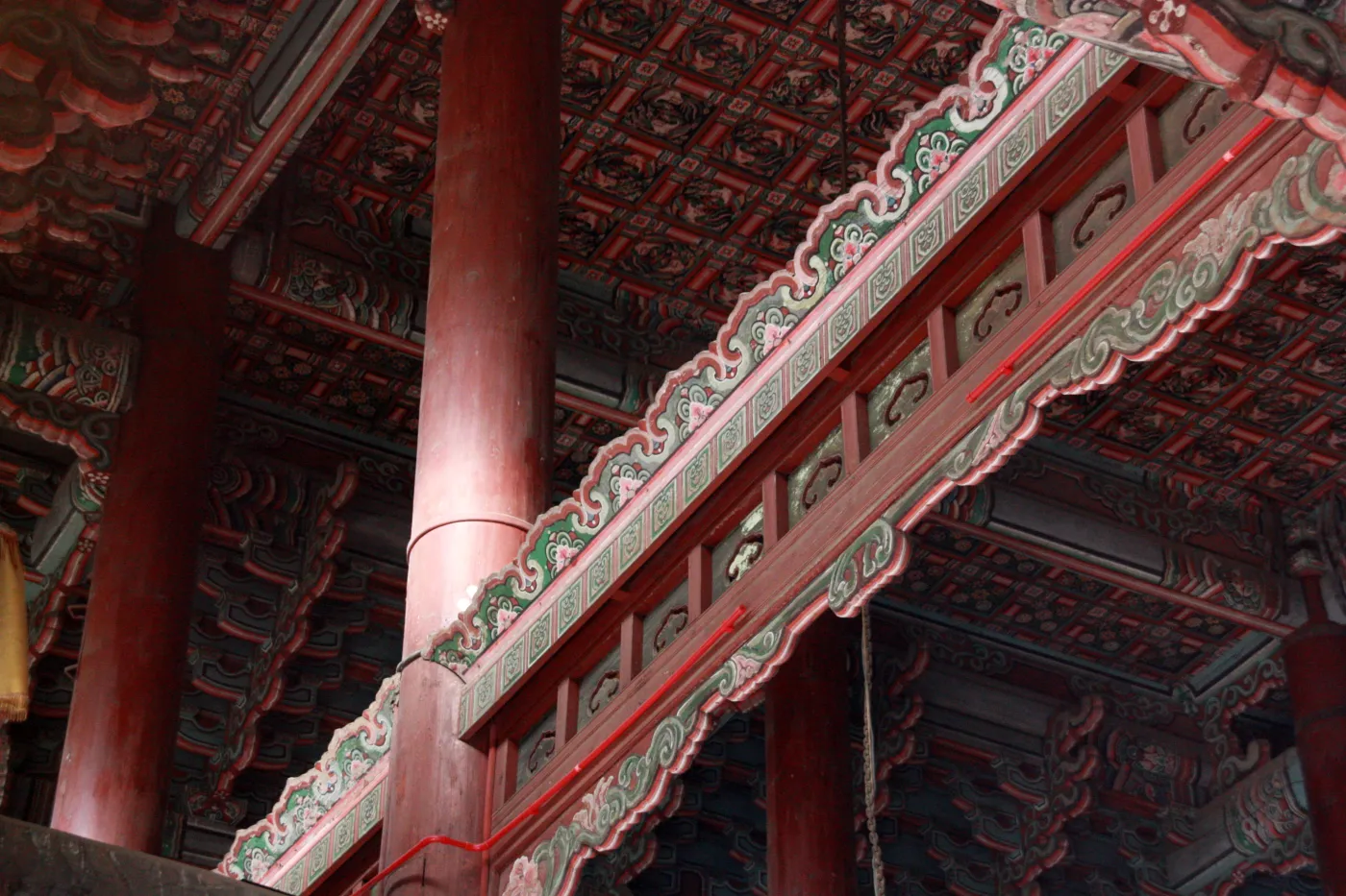 4377520-palac-changdeokgung-seul-korea.jpg