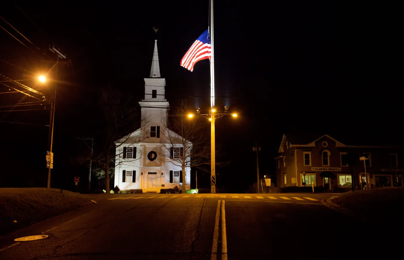 Przeklęte Newtown? Alarm bombowy w kościele