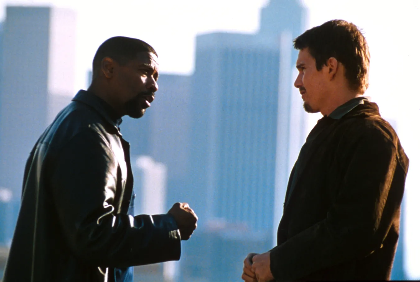 4797484-denzel-washington-i-ethan-hawke.jpg