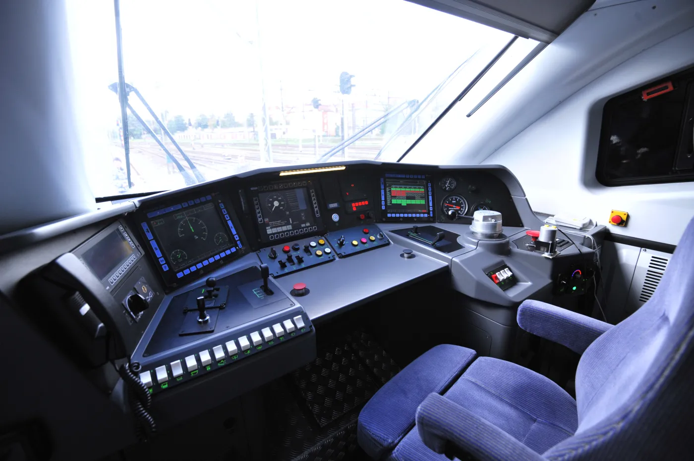 5458649-pociag-pendolino-w-gdansku-targi.jpg