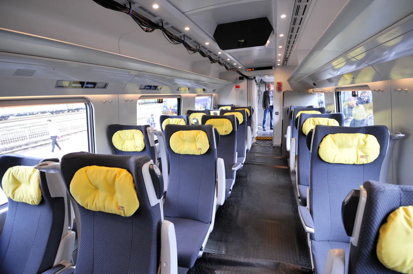 5458678-pociag-pendolino-w-gdansku-targi.jpg