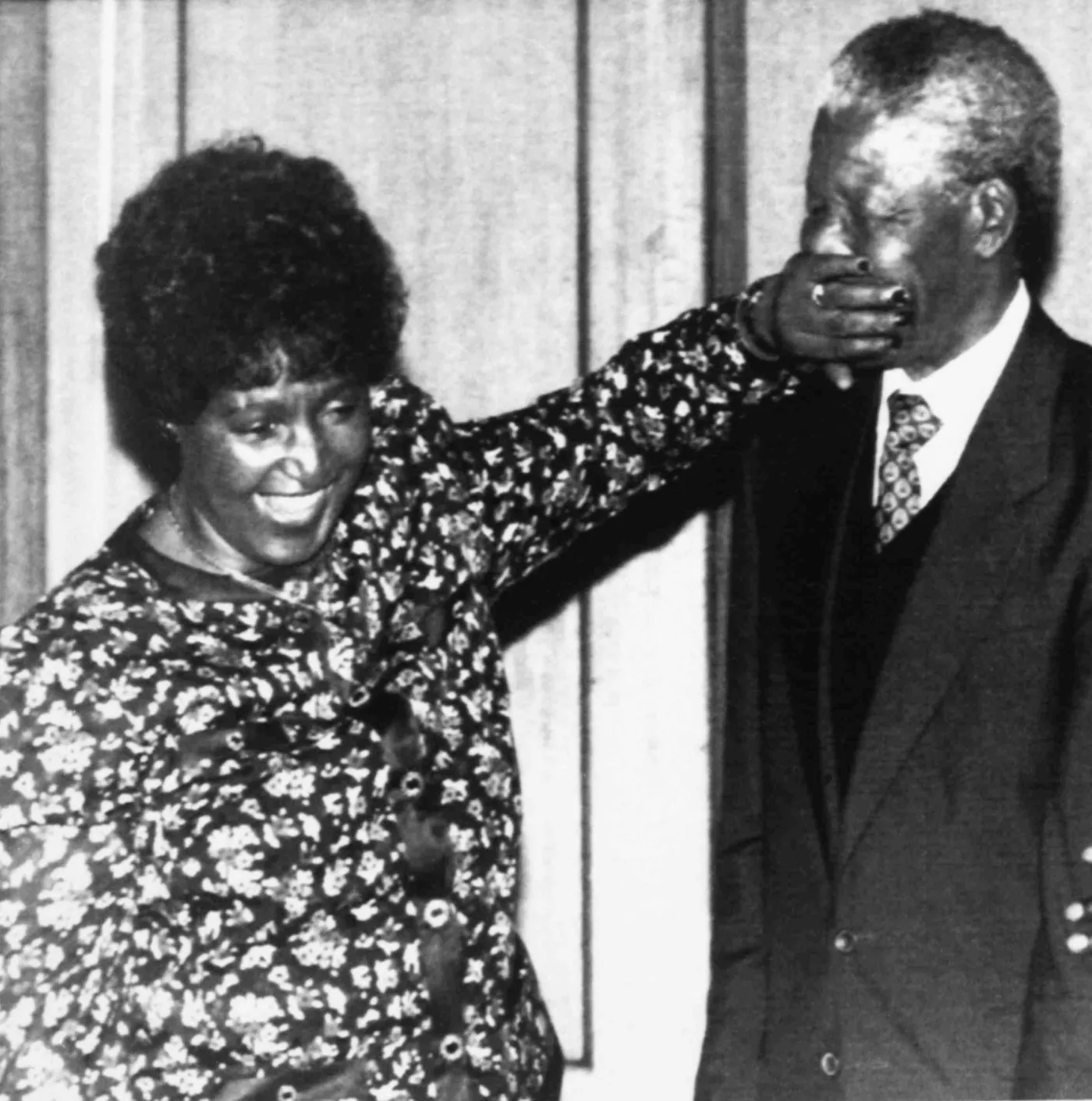 5712475-winnie-mandela-i-nelson-mandela.jpg