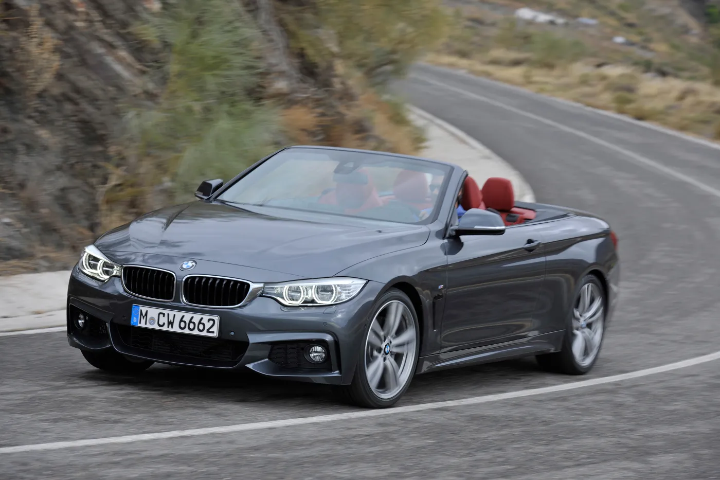 5517849-bmw-serii-4-w-wersji-kabriolet.jpg