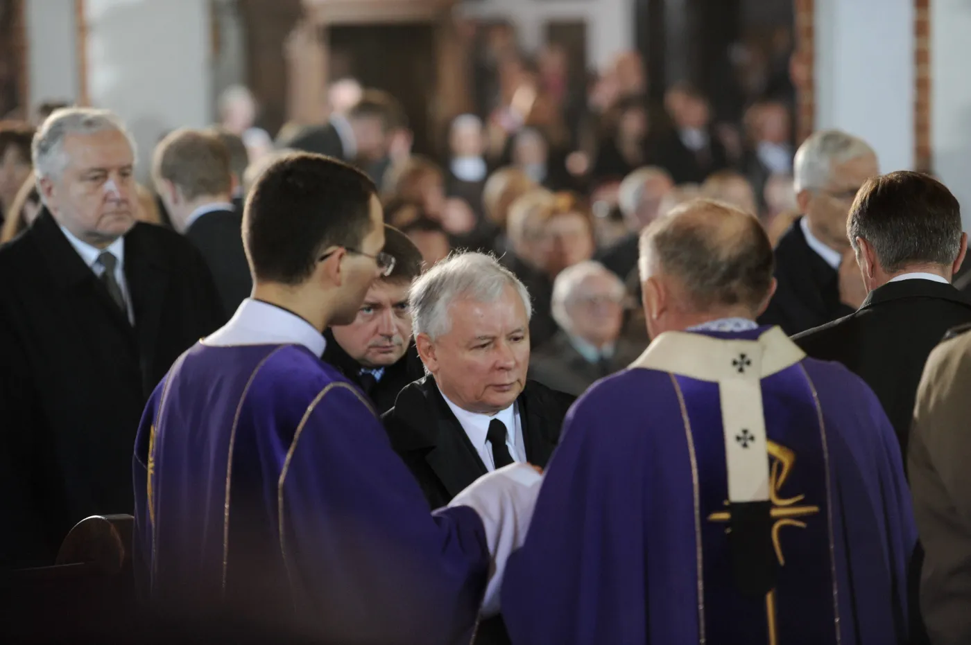 Nałęcz o Kaczyńskim na pogrzebie Mazowieckiego: Był bardzo wzruszony...
