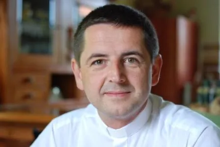 Ksiądz doktor Ireneusz Bochyński (fot. www.upanien.parafia.info.pl)