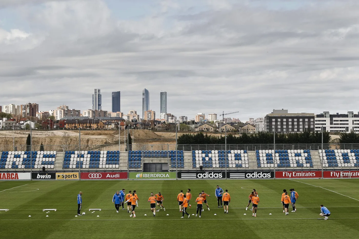 Liga hiszpańska: Wielkie emocje przed el Clásico. Real czy Barcelona?