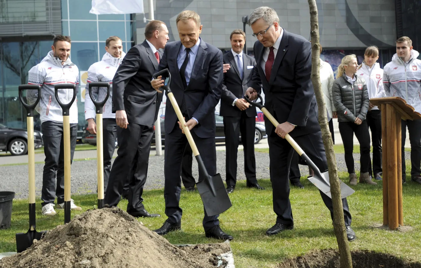 6128248-prezydent-bronislaw-komorowski.jpg