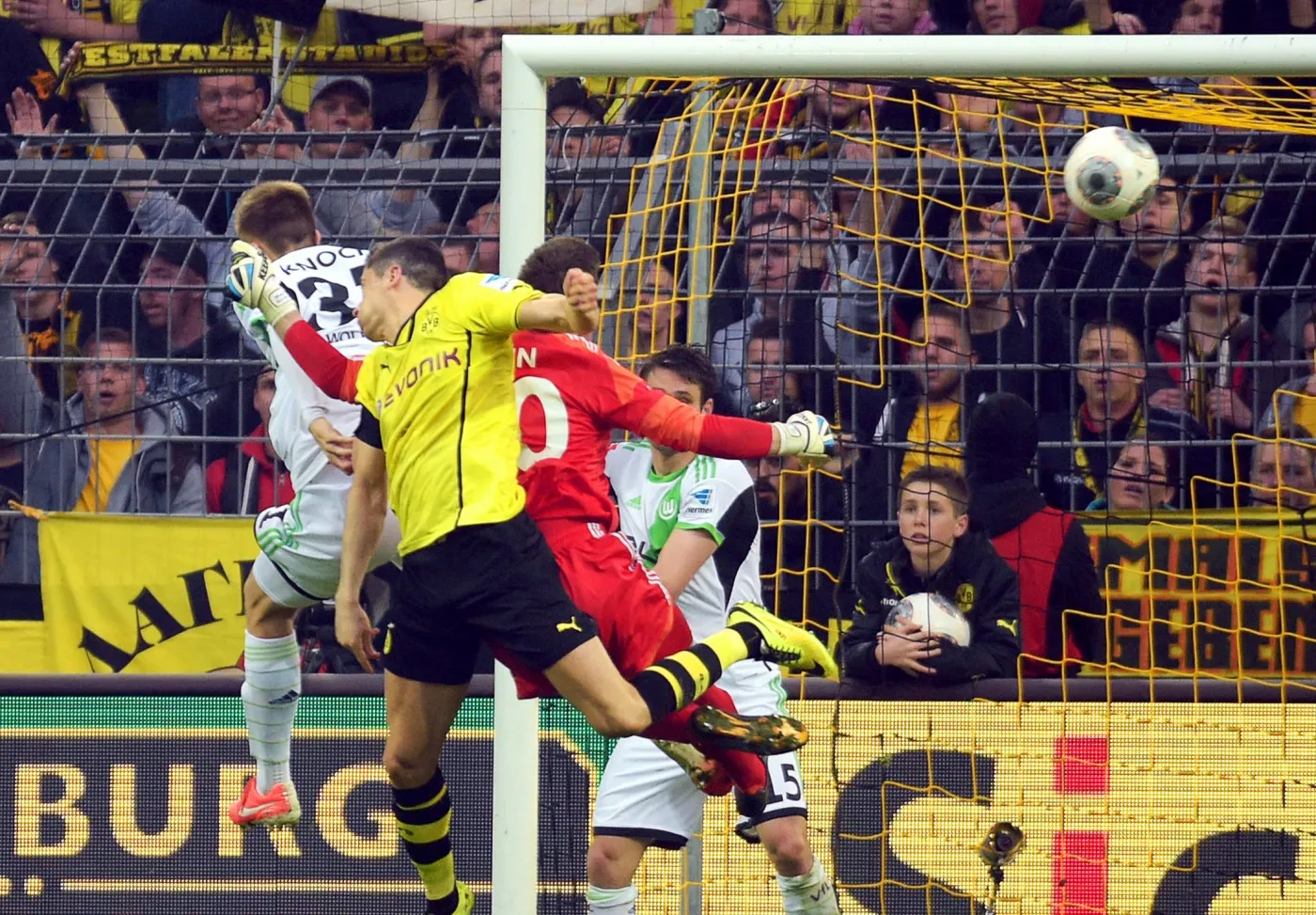 Robert Lewandowski strzelił gola... plecami