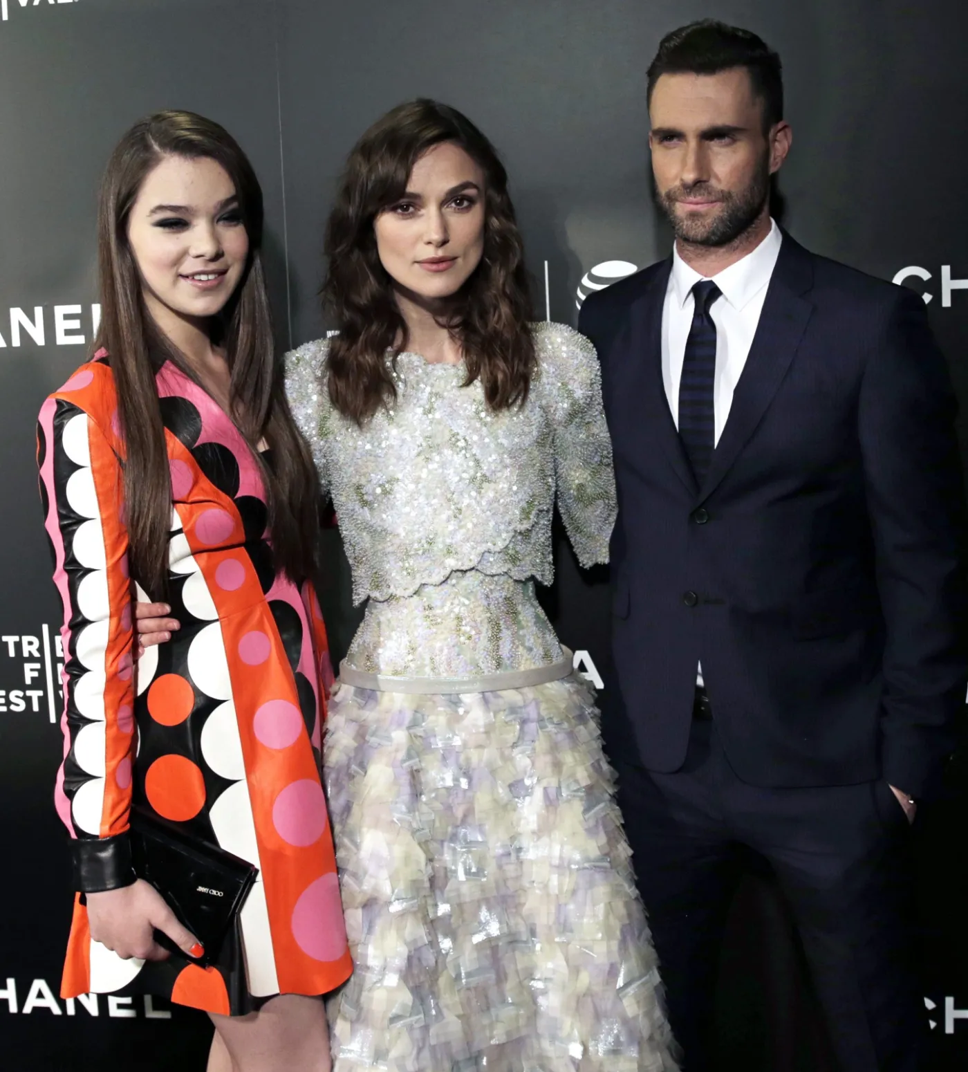 6216422-hailee-steinfeld-keira-knightley.jpg
