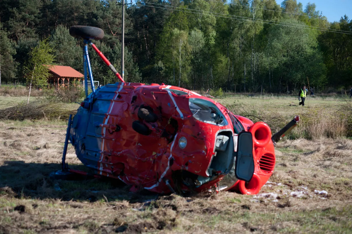 Śmigłowiec rozbił się podczas próby lądowania. 7 osób w szpitalu