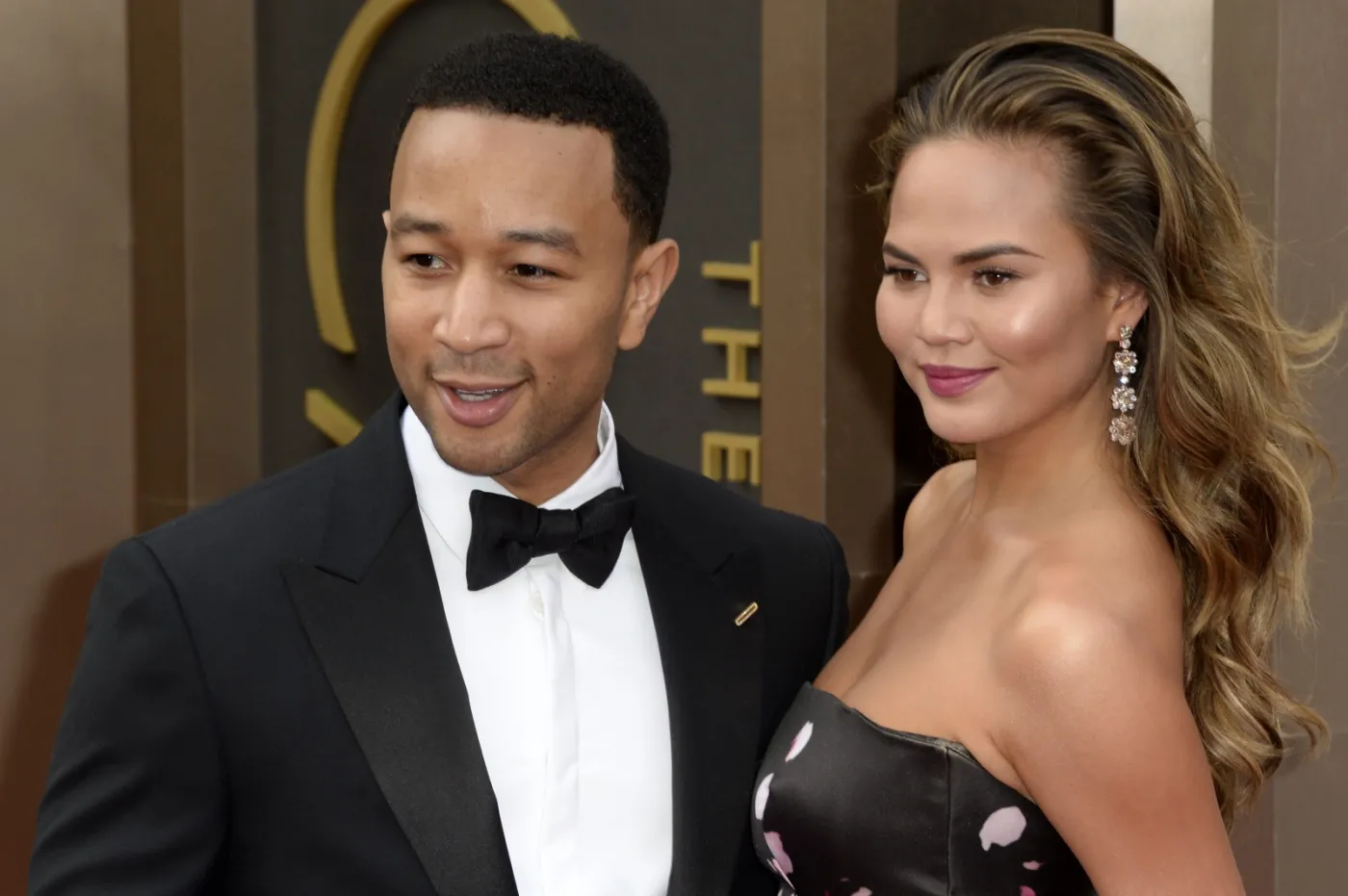 6000623-john-legend-i-christine-teigen.jpg
