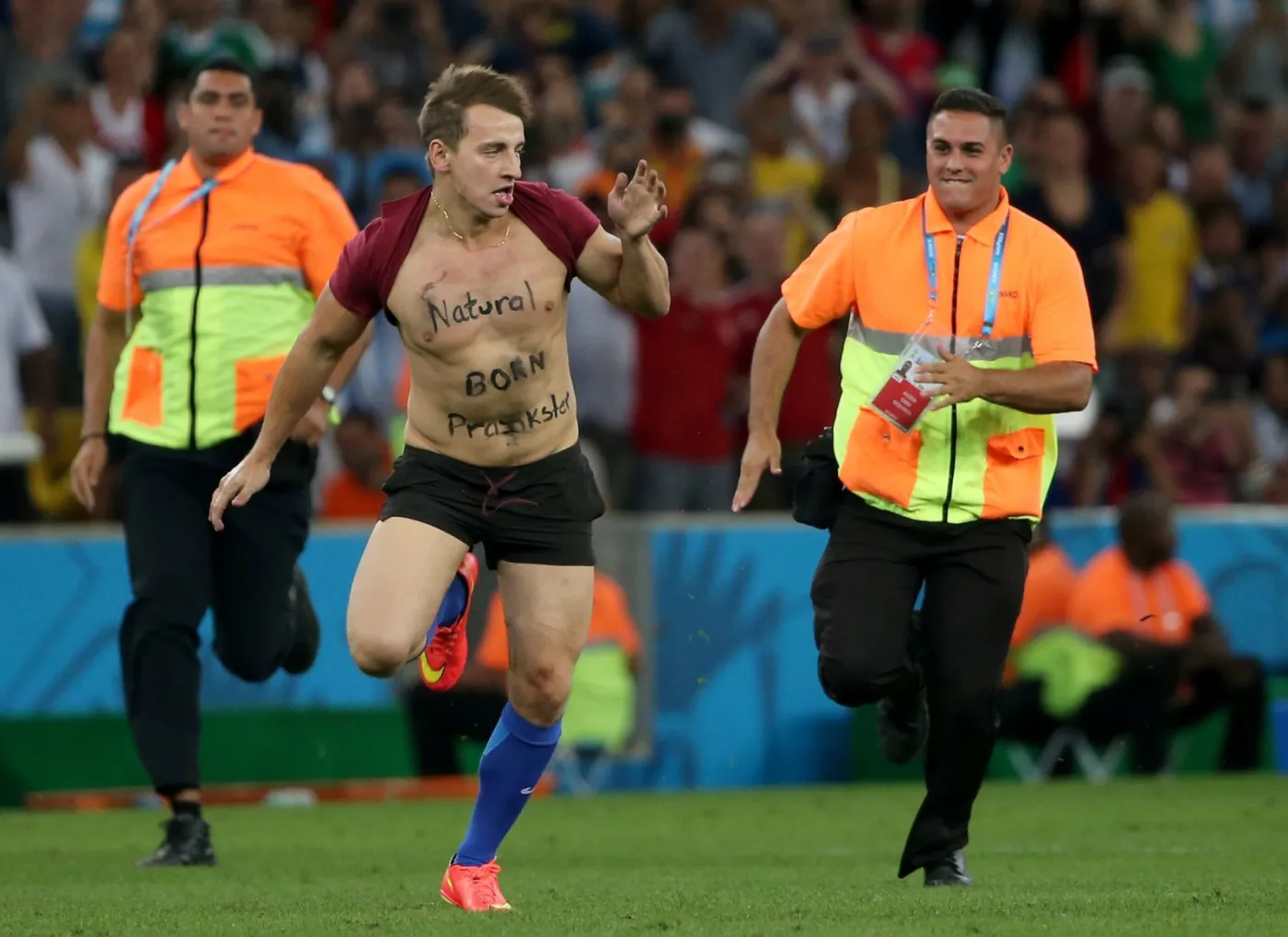 "Urodzony dowcipniś" wtargnął na murawę w czasie finału mundialu