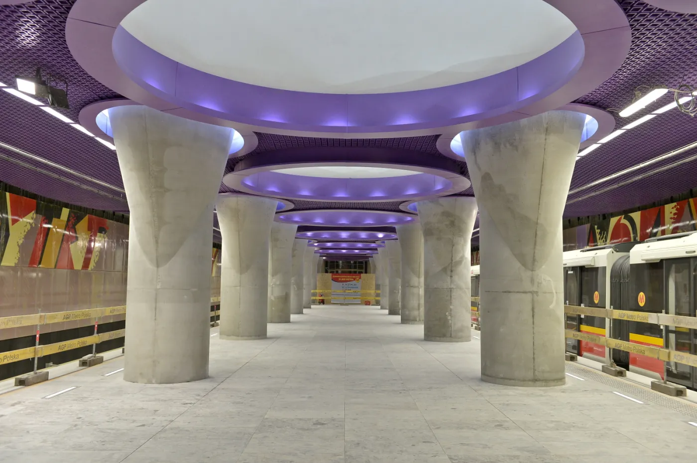 6769726-metro-warszawa-druga-linia-metra.jpg