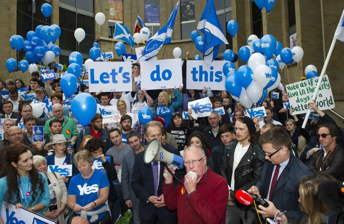 Załóżmy, że Szkocja mówi "tak". I co dalej z krajem bez armii i banków?