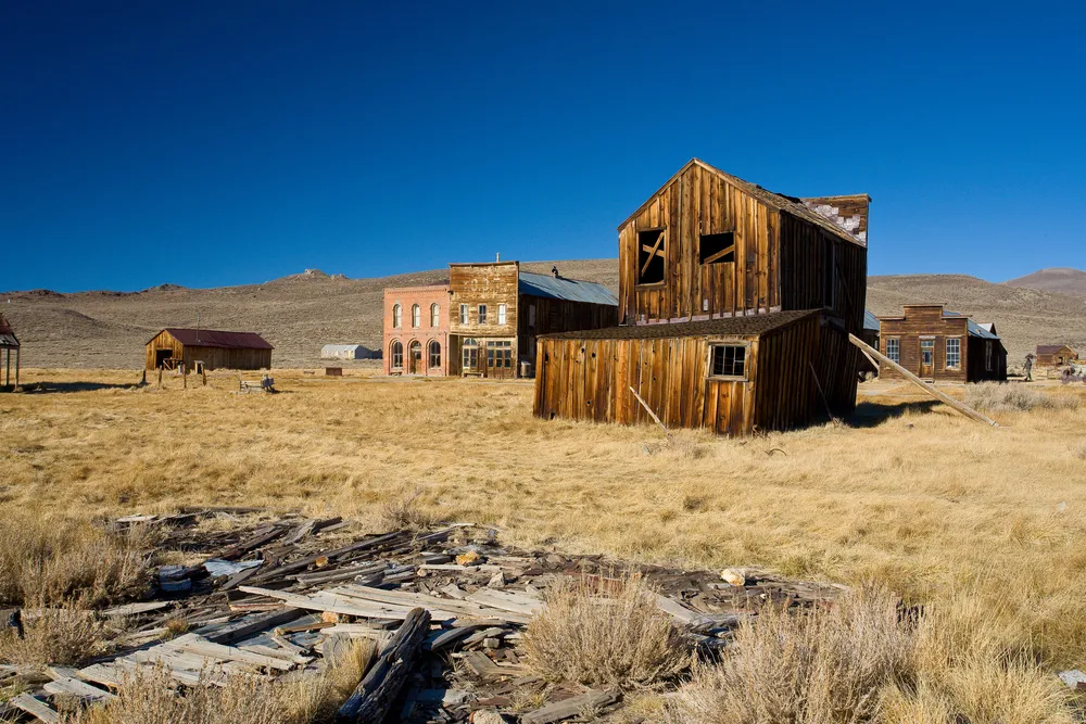 7012423-bodie-miasto-duchow-kalifornia.jpg