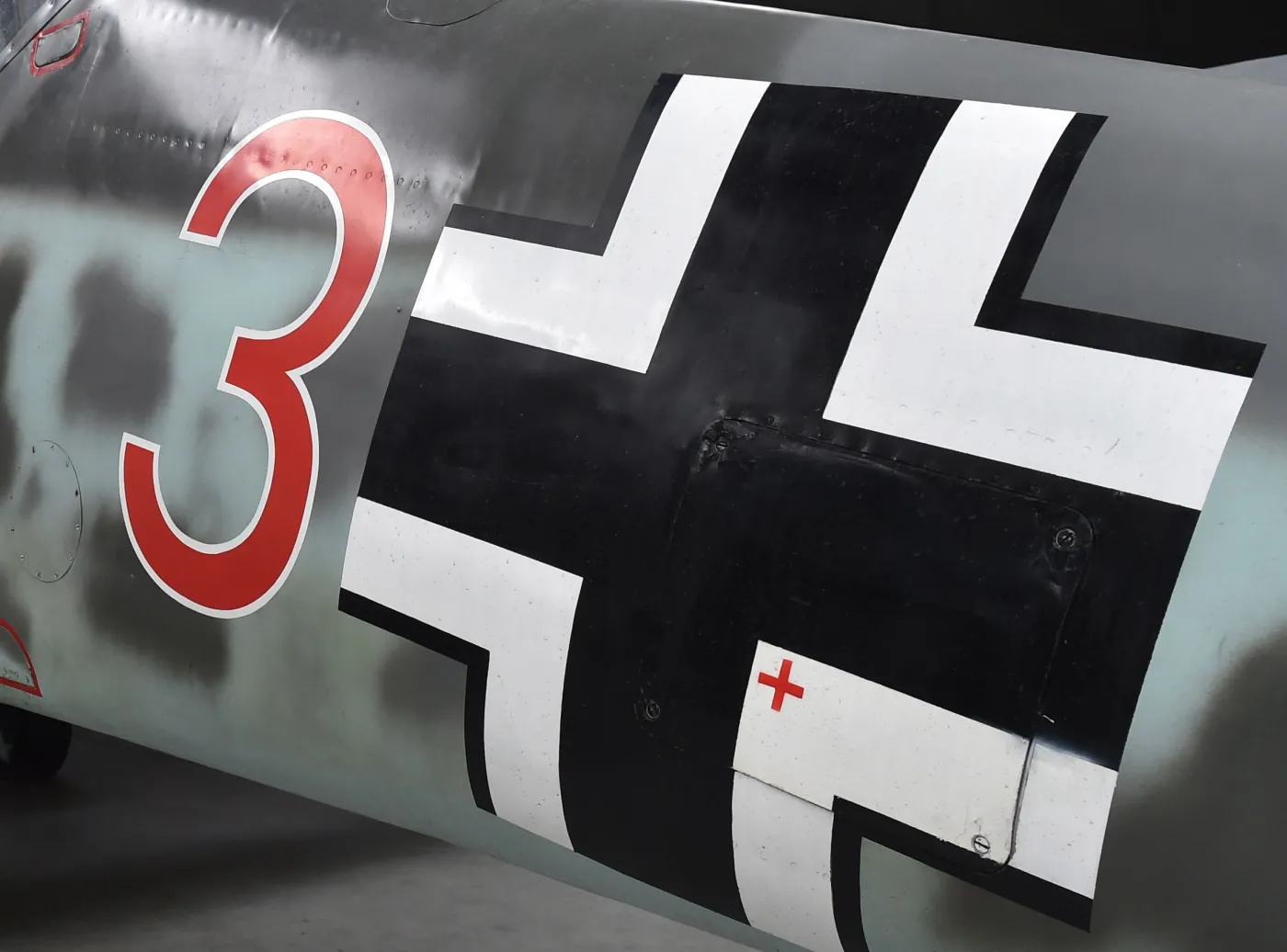 Messerschmitt utopiony w jeziorze, naprawiony przez Polaków. Efekt powala!