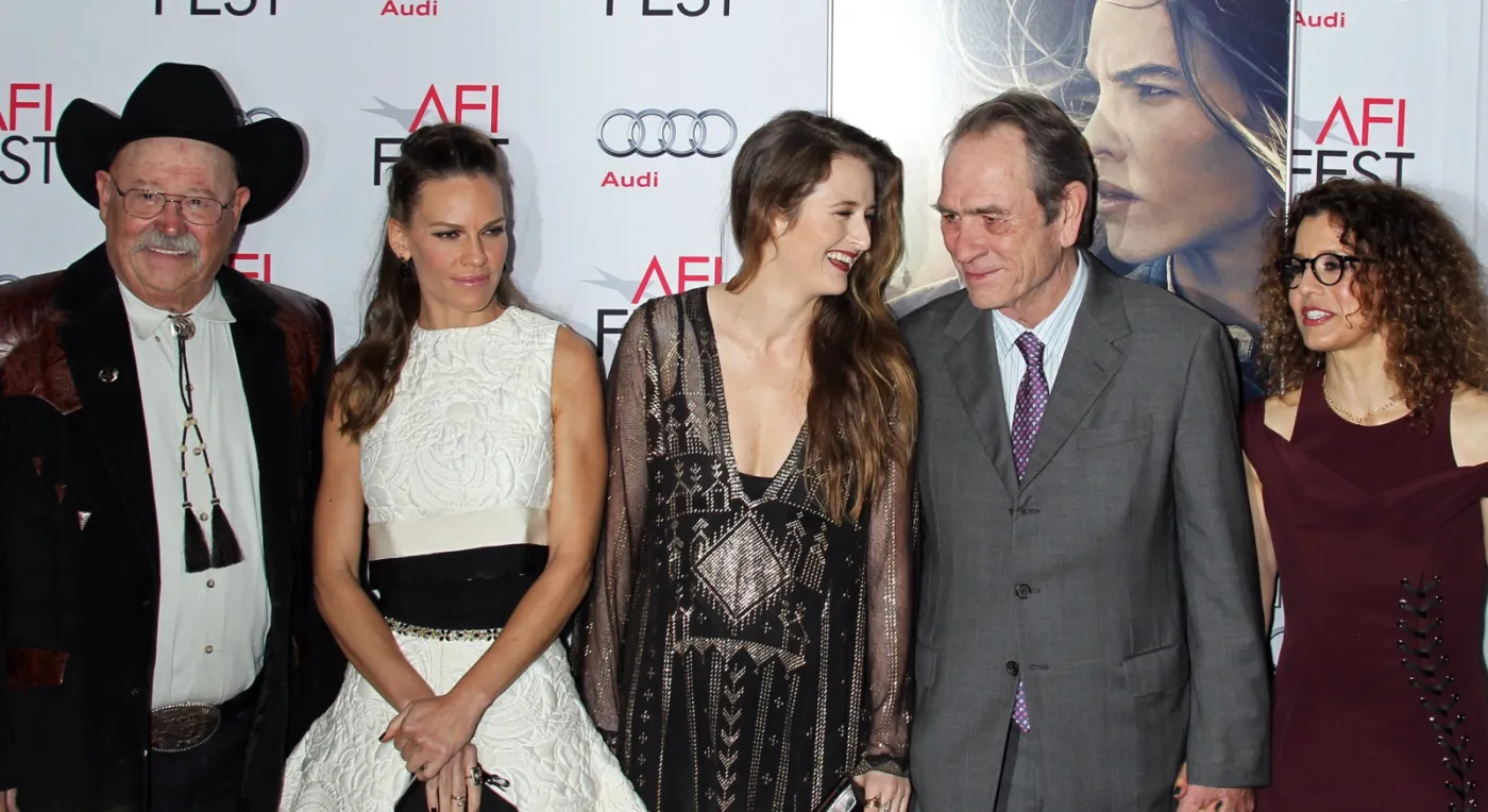 7052165-barry-corbin-hilary-swank-grace.jpg