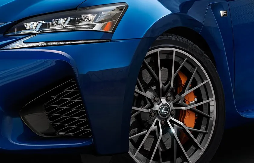 7213349-nowy-lexus-z-linii-f-w-detroit.jpg