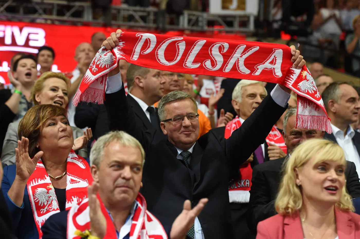6835810-prezydent-bronislaw-komorowski.jpg