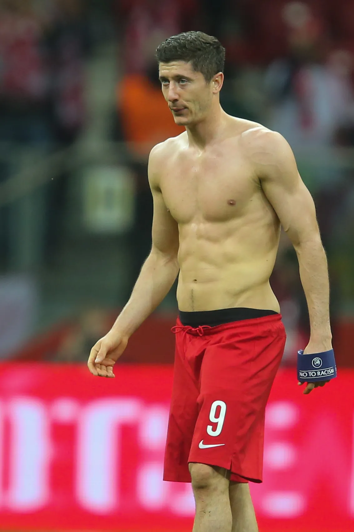 6952938-lewandowski-ma-nie-gorsze-cialo.jpg