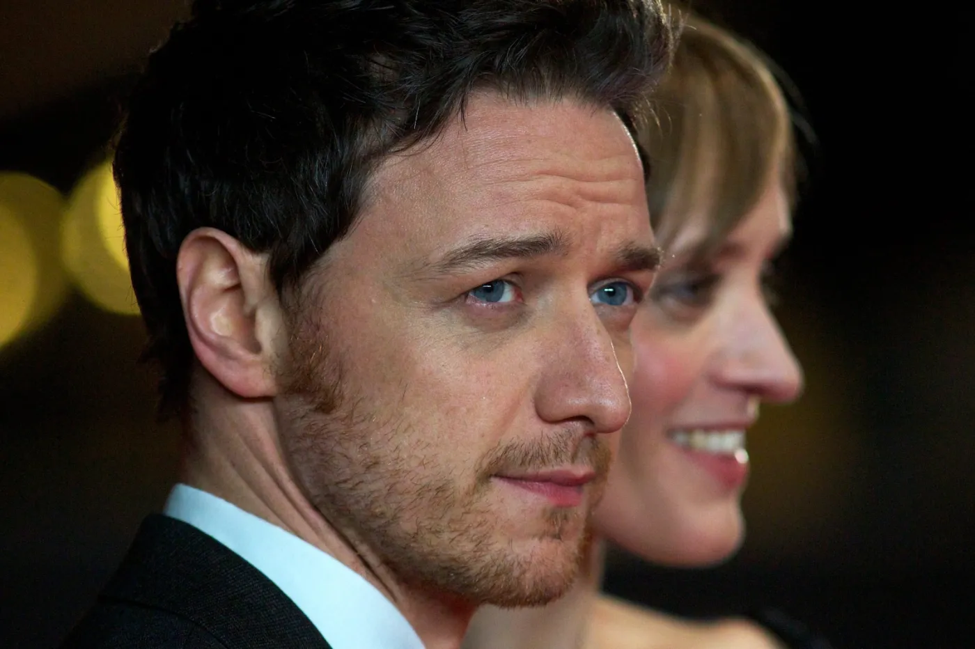 6962178-james-mcavoy-z-zona-anne-marie.jpg