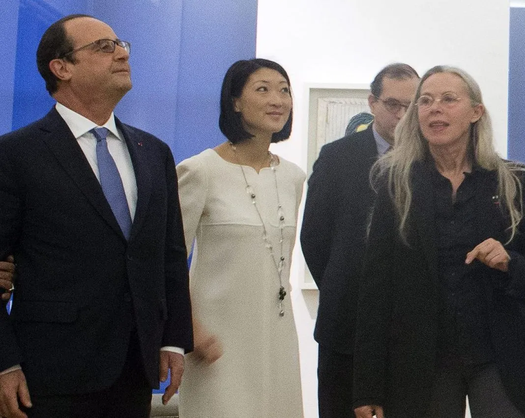 Fleur Pellerin (w środku) podczas otwarcia Muzeum Picassa 