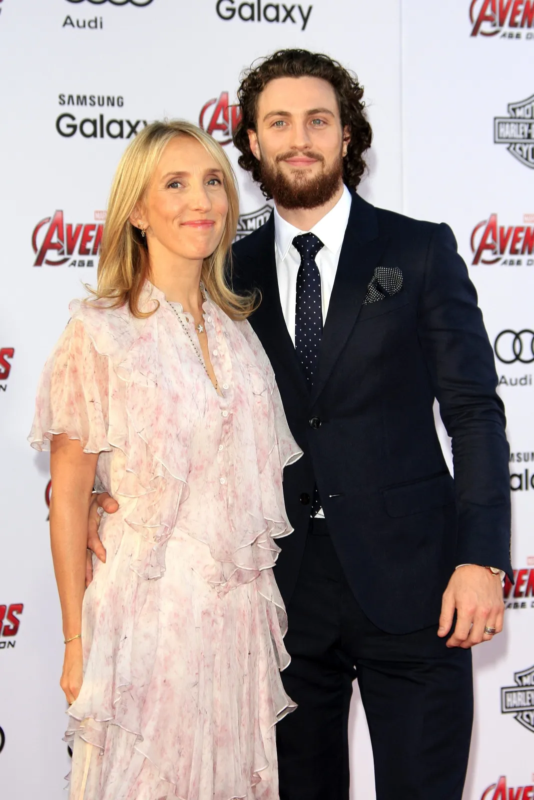 7653523-aaron-taylor-johnson-z-zona-sam.jpg