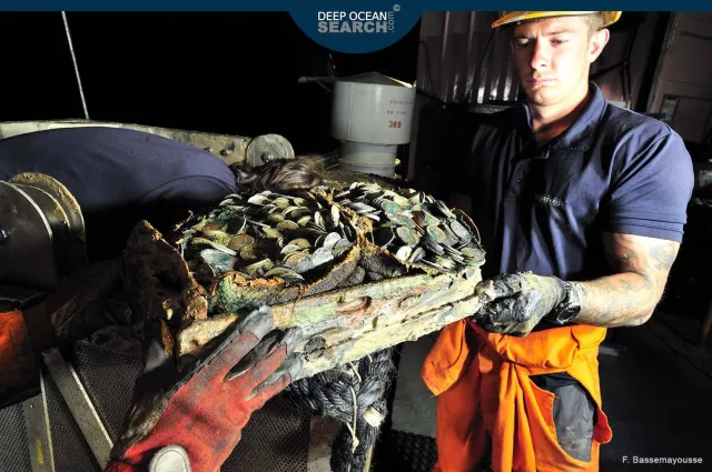 Skarb we wraku. Wyciągają z głębin sto ton srebra!