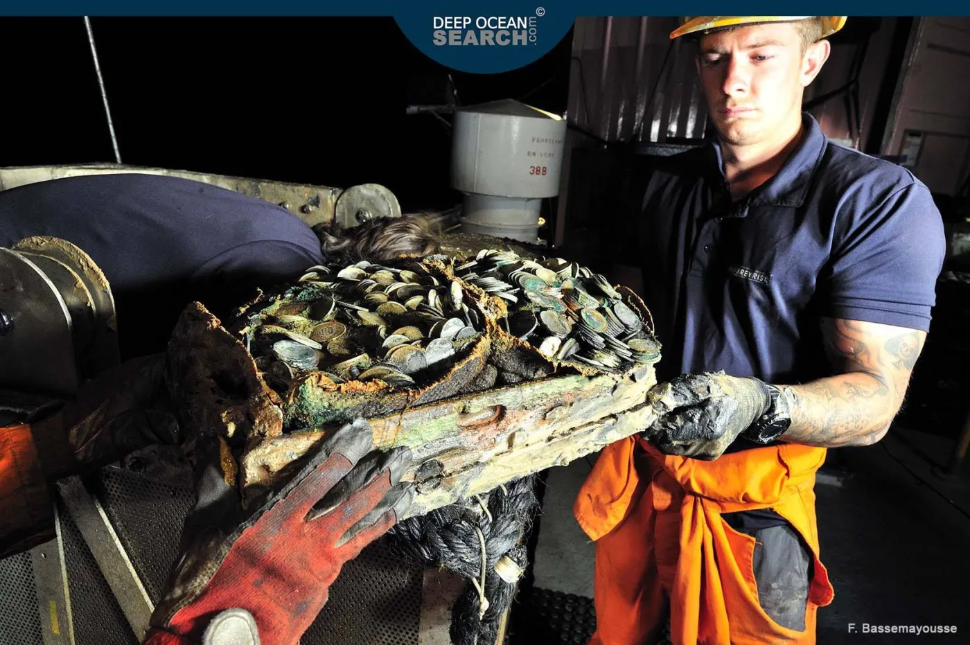 Monety wydobyte z City of Cairo, fot. Deep Ocean Search