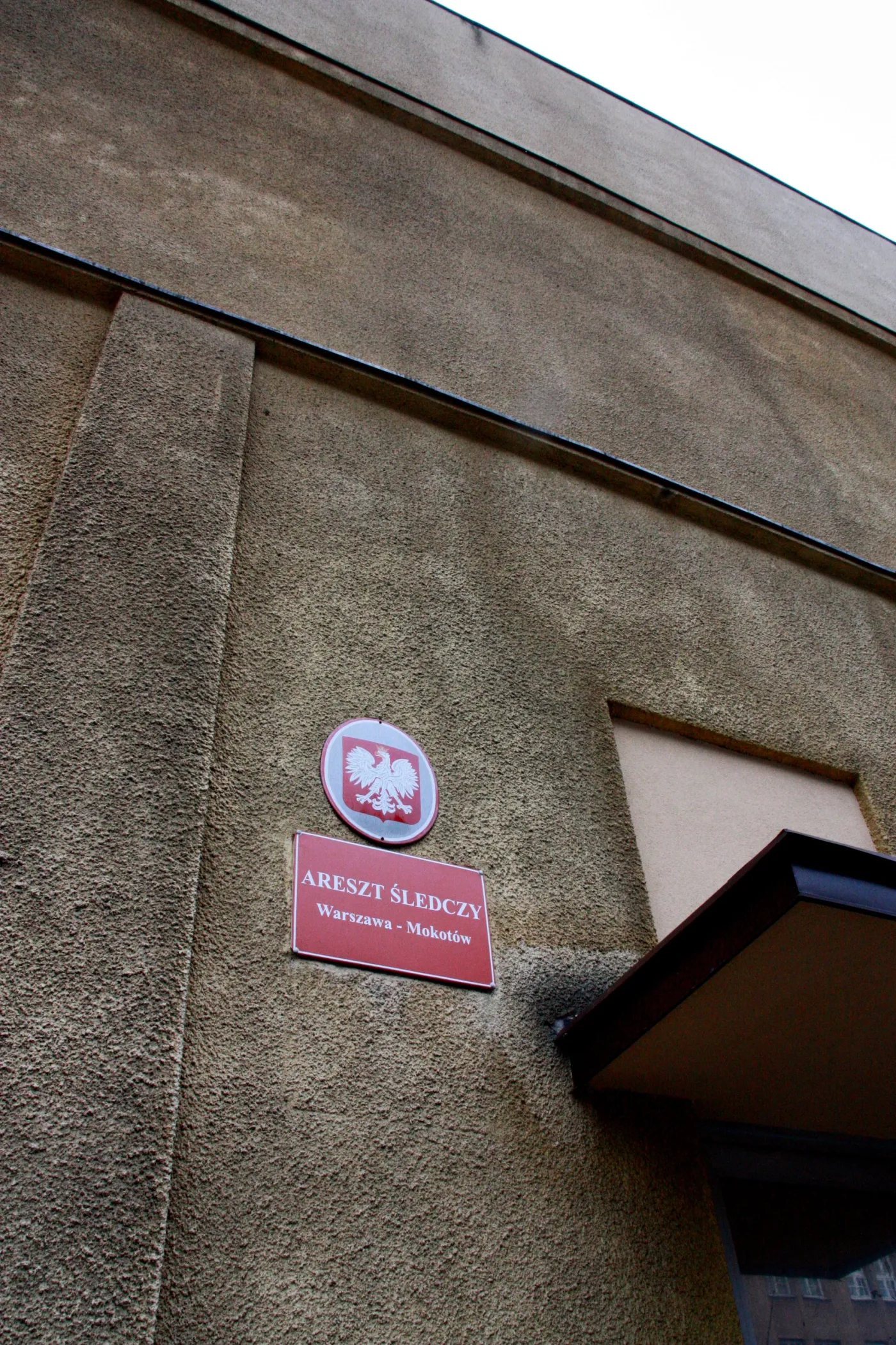 7398794-areszt-sledczy-warszawa-mokotow.jpg