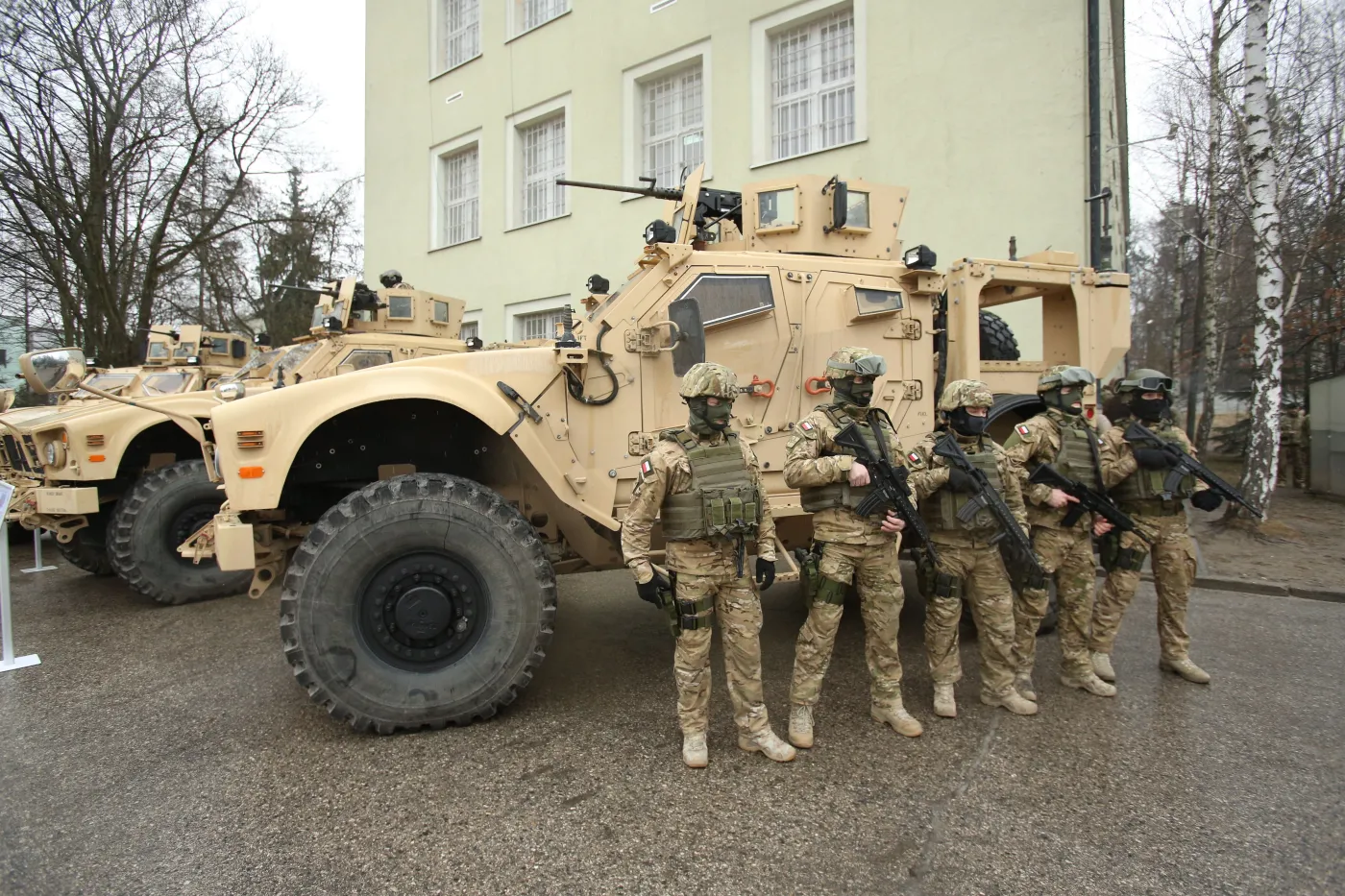 7473788-amerykanskie-mrap-y-dla-polskich.jpg