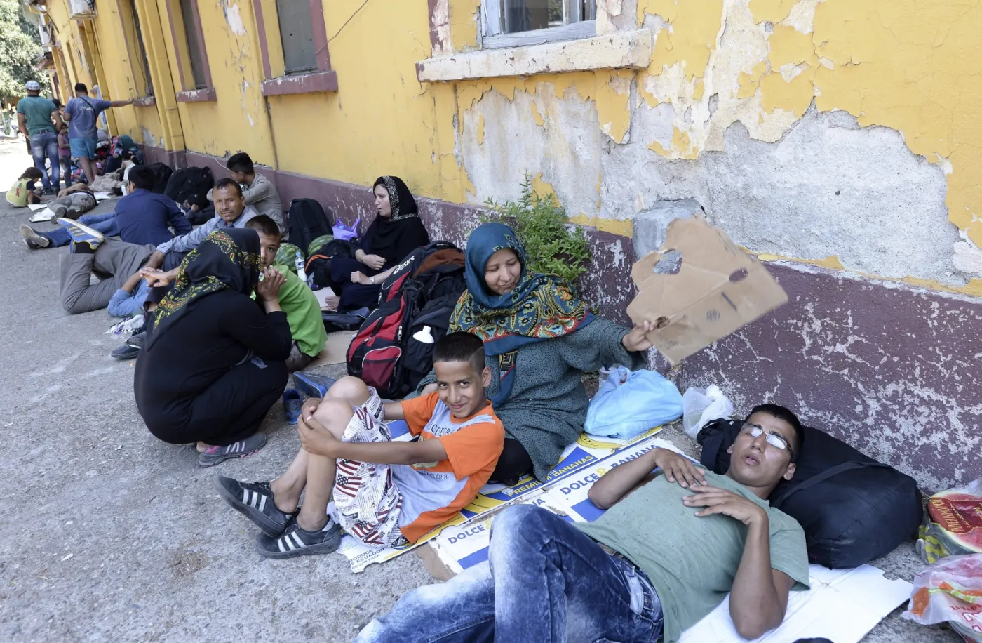 Imigranci na stacji Gevgelija w Macedonii