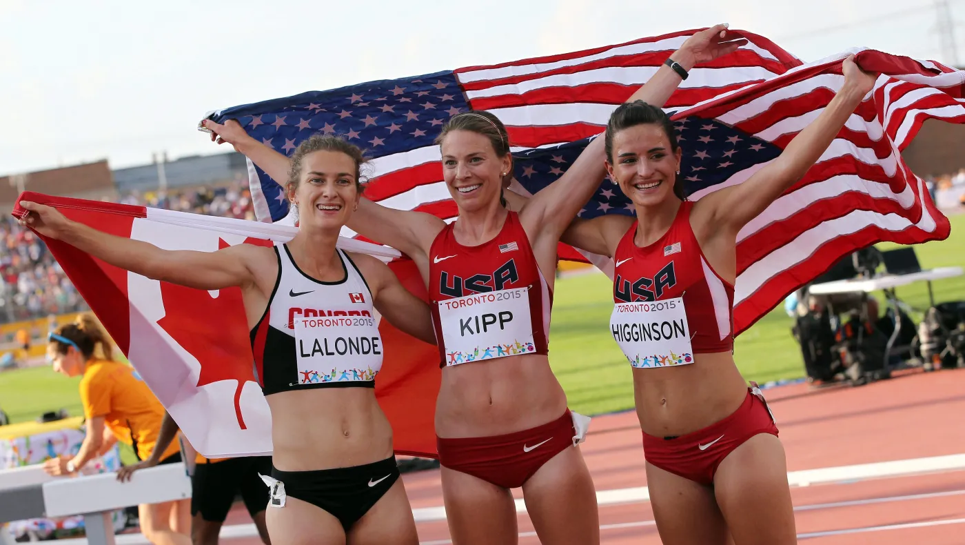 Geneviéve Lalonde, Shalaya Kipp i Ashley Hiigginson